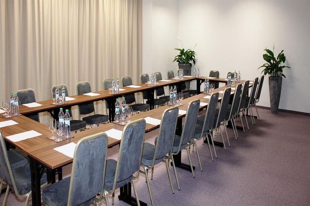 Hotel Saffron Bratislava Luaran gambar