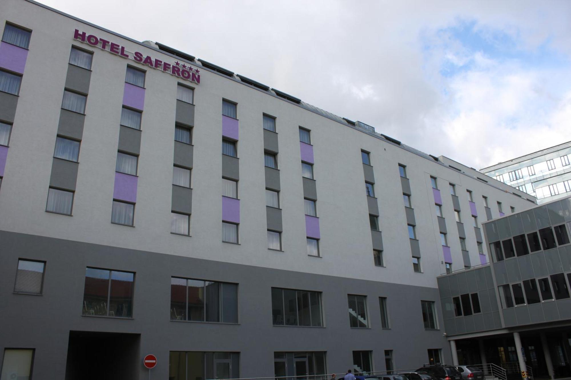 Hotel Saffron Bratislava Luaran gambar