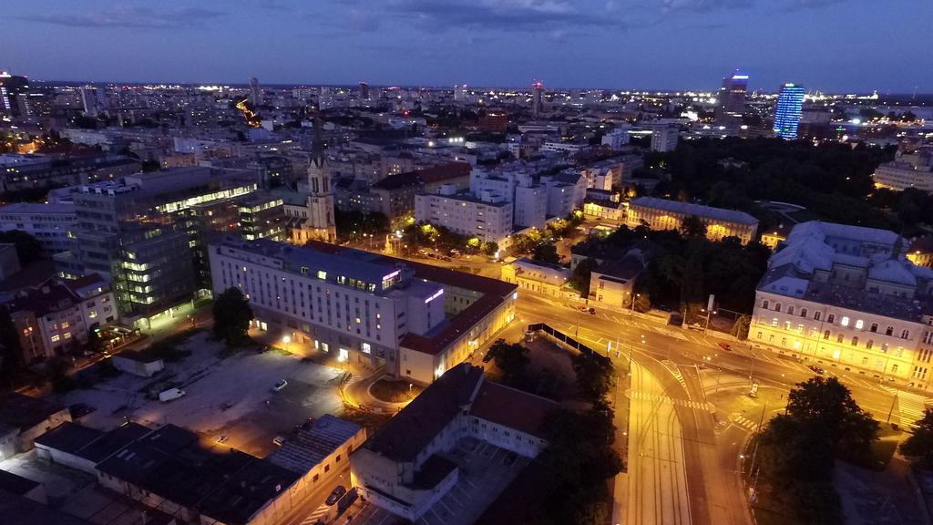Hotel Saffron Bratislava Luaran gambar